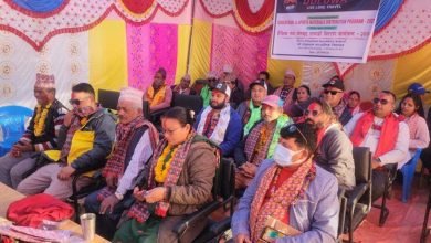 Photo of ‘डुलुवा टोली’ले गर्‍यो विद्यालयलाई खेलकुद तथा शैक्षिक सामग्री सहयोग