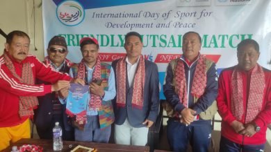 Photo of अन्तर्राष्ट्रिय खेलकुद दिवसमा मञ्च र पत्रकार विच मैत्रिपूर्ण फुटसल