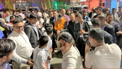 Photo of लुम्बिनी आइपुगेका पूर्व प्रम ओलीलाई एकेडेमीद्वारा भव्य स्वागत