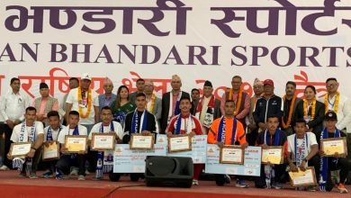 Photo of लुम्बिनी पिस हाफ म्याराथनको उपाधि दिपक र राजपुराले जिते