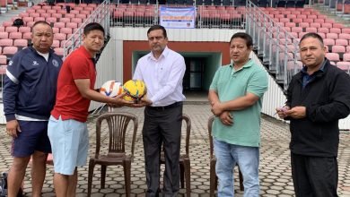 Photo of कास्की फुटबल संघ द्वारा क्लबहरुलाई बल हस्तान्तरण