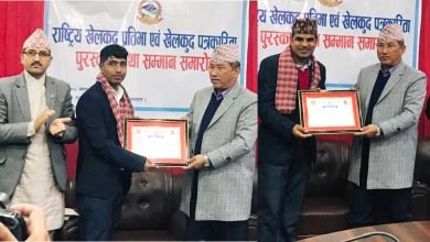 Photo of खेलकुद पत्रकारिता प्रोत्साहन पुरस्कारबाट पराजुली र जिसी पुरस्कृत