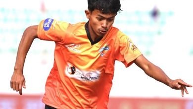 Photo of सर्वोत्कृष्ट राष्ट्रिय फुटबल खेलाडी सम्मान आयुषलाई