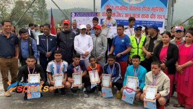 Photo of राष्ट्रिय माविको हीरक महोत्सवमा आयोजित छात्र/छात्रा सडक दौड तेन्जेन र कविताले जिते