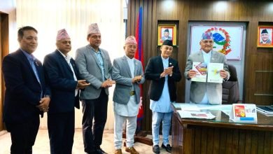 Photo of परिषदको वार्षिक प्रतिवेदन गण्डकी प्रदेश सरकारका मुख्यमन्त्रीलाई हस्तान्तरण