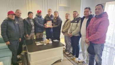 Photo of संघिय सूचना एवं प्रविधि मन्त्री गुरूङ संग सहारा क्लबका पदाधिकारीको भेट