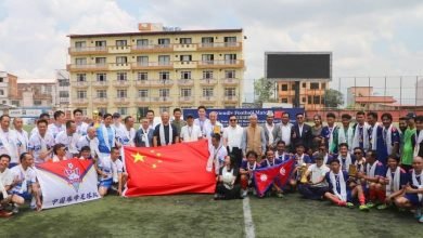 Photo of सगरमाथा आरोहीहरु बीचको मैत्रीपूर्ण फुटबल खेल सम्पन्न