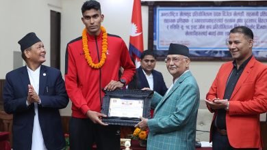 Photo of प्रधानमन्त्रीबाट अन्तर्राष्ट्रिय प्रतियोगितामा पदक विजेता खेलाडीलाई पुरस्कार वितरण
