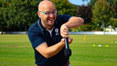 Photo of नेपाल र वेस्ट इन्डिजबीचको युनिटी कपको कमेन्ट्री प्यानलमा एन्ड्रयू लियोनार्ड पनि जोडिए