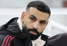 Photo of सलाह र लिभरपुलबीचको विवाद बढ्यो, च्याम्पियन्स लिग खेल्न टिममा परेनन्