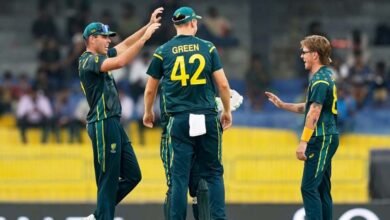 Photo of अस्ट्रेलियाको टी-२० विश्वकपमा विजयी शुरुवात, आयरल्याण्ड ६७ रनले पराजित