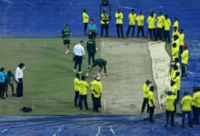 Photo of न्यूजील्याण्डविरुद्ध पाकिस्तानले टस जित्यो, खेल बर्षाले प्रभावित