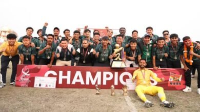 Photo of १२ वर्षपछि सहाराले आफ्नै मैदानमा उचाल्यो आहा! रारा गोल्डकपको उपाधि