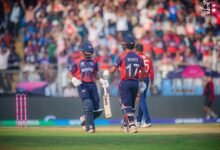 Photo of ‘डार्क हर्स’ नेपाल, इंग्ल्यान्डविरुद्ध जितको ढोकासम्म, अन्तिम ओभरमा ४ रनले चुक्यो