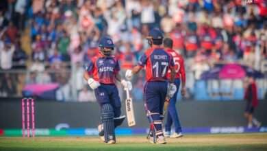 Photo of ‘डार्क हर्स’ नेपाल, इंग्ल्यान्डविरुद्ध जितको ढोकासम्म, अन्तिम ओभरमा ४ रनले चुक्यो