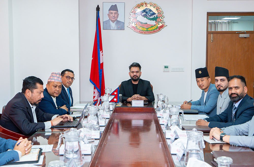 Photo of खेलकुदमा सरकारको प्रतिबद्धता: स्कूल स्पोर्टसलाई पाठ्यक्रमको अभिन्न अङ्ग बनाउने