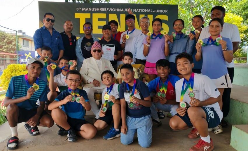 Photo of मनुश्री/भिग्नजित राष्ट्रिय जुनियर टेनिसमा यू१८ तर्फ दर्शिललाई स्वर्ण, यू१२ र यू१४ मा सारालाई दोहोरो स्वर्ण