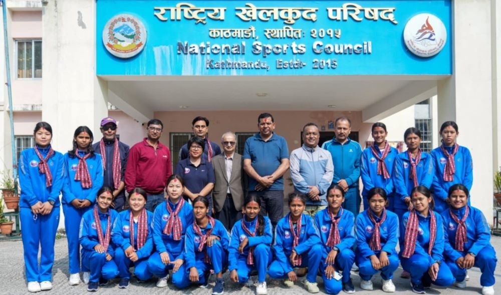 Photo of नेपाली महिला हक्की टोली ३१ वर्ष पछि भारत जाँदै, गरियो विदाई