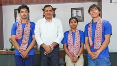 Photo of क्लाइम्बिङ टोली चीन जाने