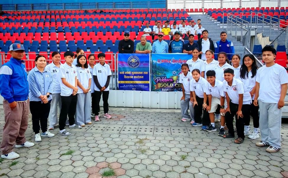 Photo of चन्द्रगढी महिला गोल्डकपमा सहभागिता जनाउने आर.एस क्लब टोलीको बिदाई